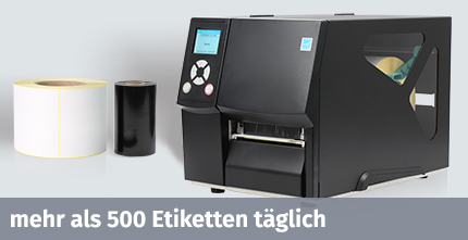 Industriedrucker mit einer gro&szlig;en Etikettenrolle und einem Farbband, wie sie f&uuml;r das t&auml;gliche Drucken von mehr als 500 Kabeletiketten ben&ouml;tigt werden.