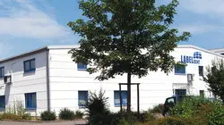 Ansicht des ersten eigenen Lagers von Labelident in der Silbersteinstra&szlig;e in Schweinfurt, das 2005 bezogen wurde.